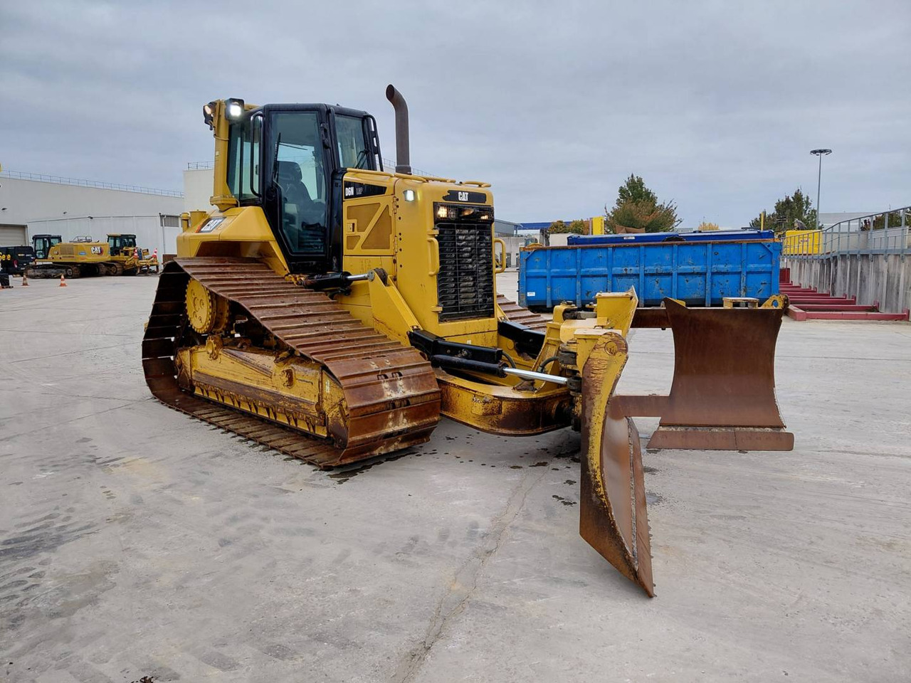 CAT D6N3B LGP - Bulldozer: photos 4 CAT D6N3B LGP - Bulldozer: photos 4