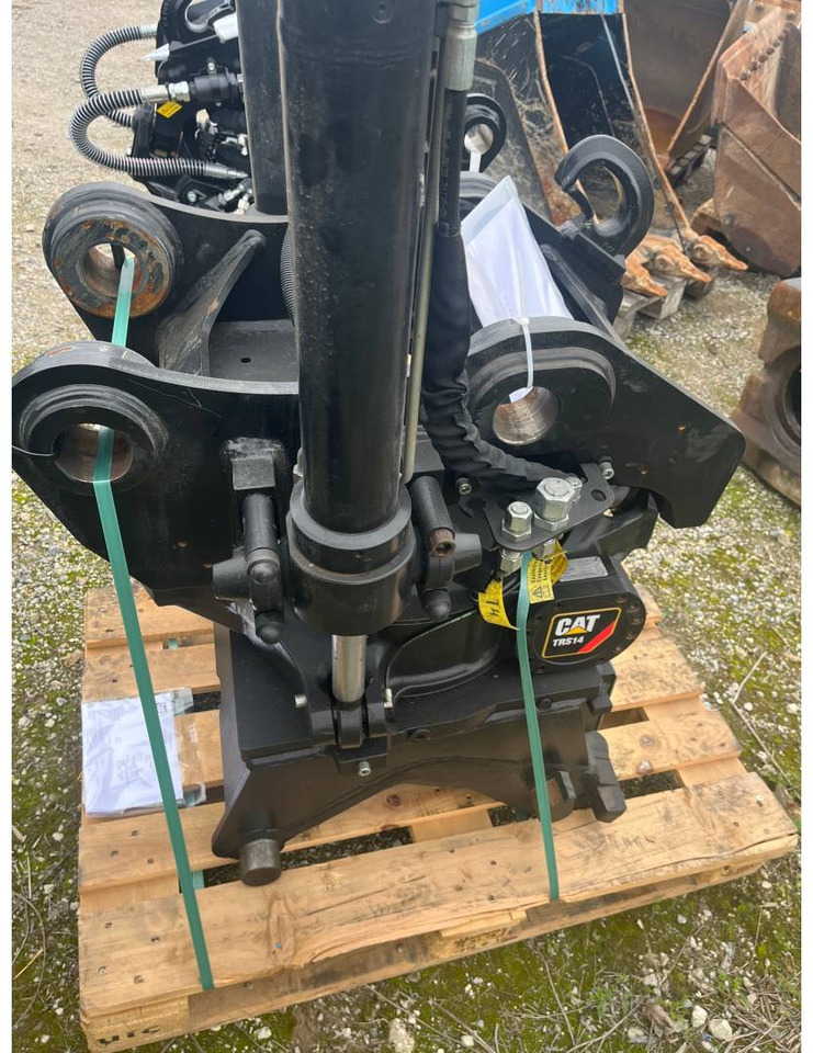CAT TRS14/TILTROTATOR/516-6776/CW30/70/70/463/281 - Tiltrotator: photos 1 CAT TRS14/TILTROTATOR/516-6776/CW30/70/70/463/281 - Tiltrotator: photos 1