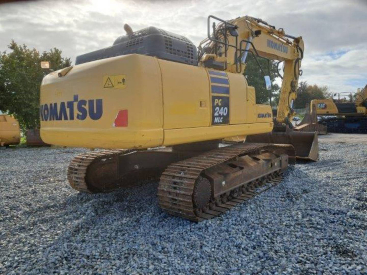 KOMATSU PC240LC7 - Pelle sur chenille: photos 3 KOMATSU PC240LC7 - Pelle sur chenille: photos 3