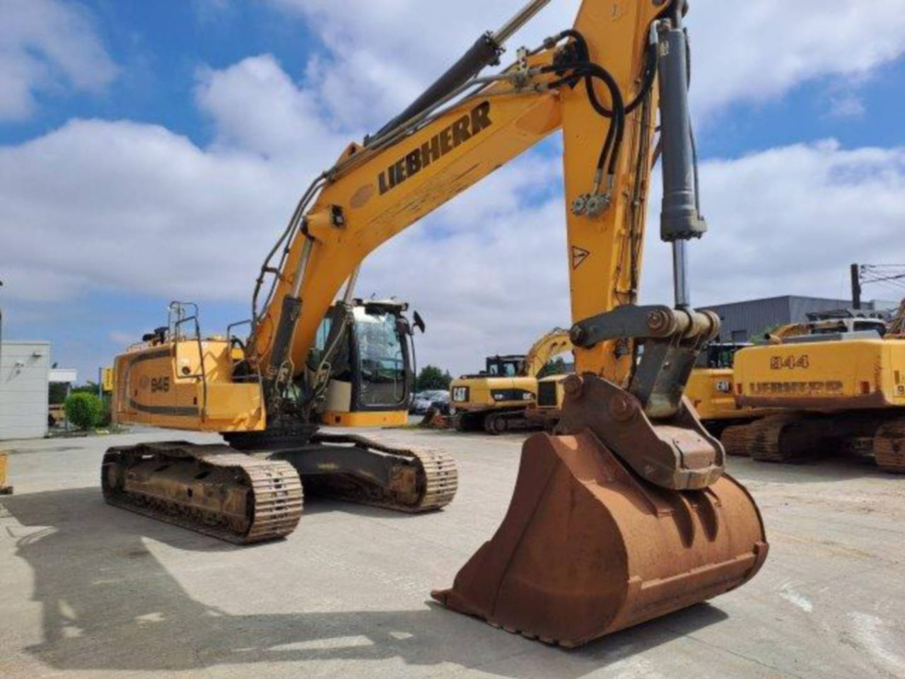 LIEBHERR R946 - Pelle sur chenille: photos 2 LIEBHERR R946 - Pelle sur chenille: photos 2