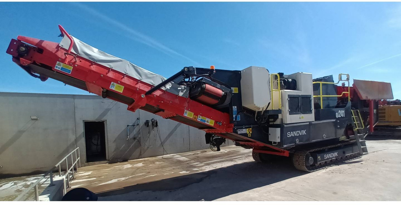 Concasseur SANDVIK MINING & CONSTRUCTION QJ241: photos 1