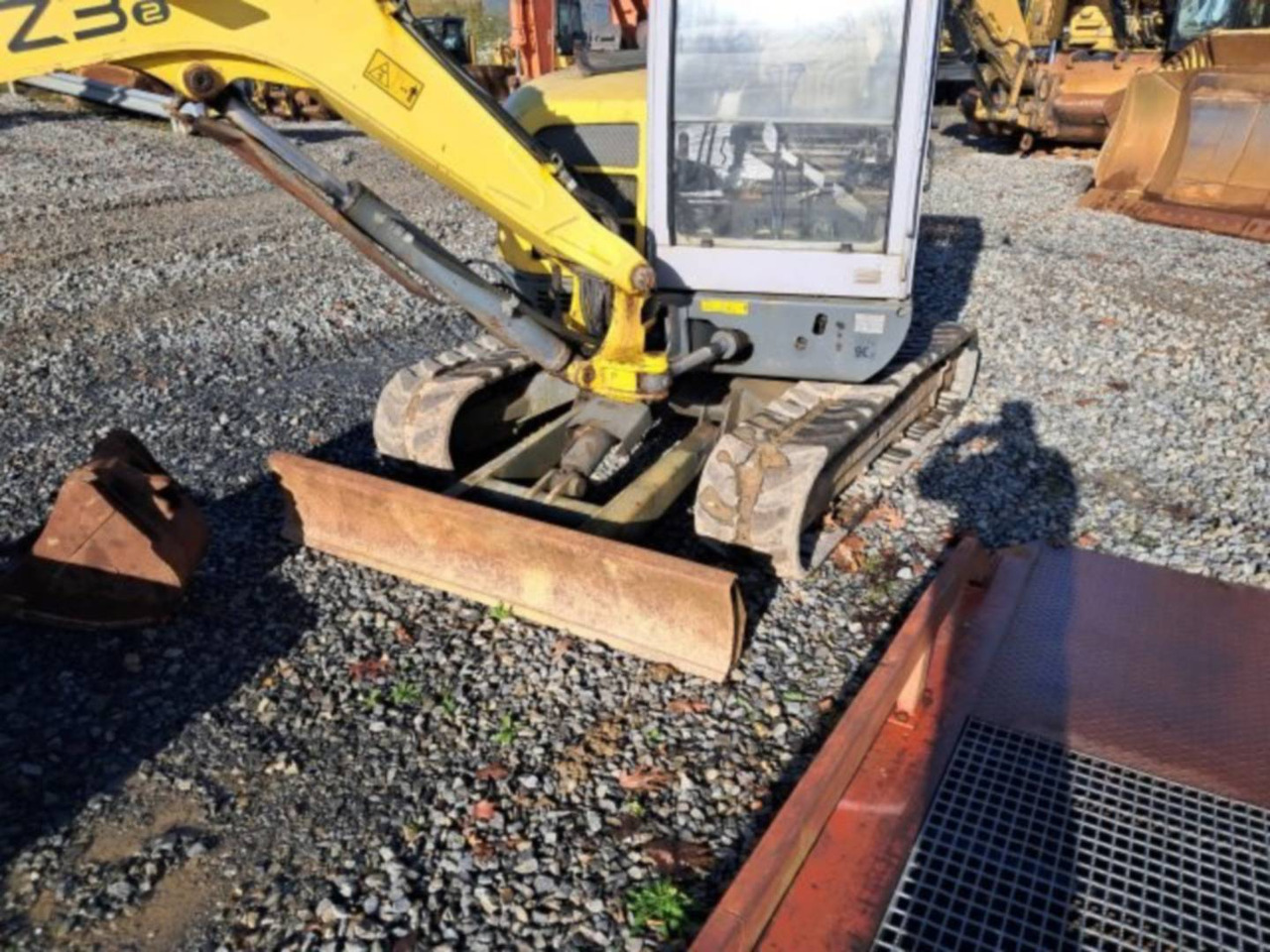 WACKER CORPORATION 50Z3 - Pelle sur chenille: photos 4 WACKER CORPORATION 50Z3 - Pelle sur chenille: photos 4