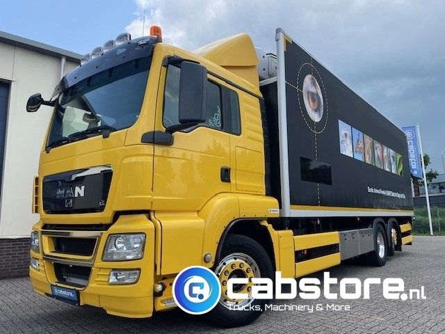 MAN TGS 26.360 6x2-2 BL Euro 5 MAN TGS 26.360 6X2-2 BL Koelwagen - Euro 5 - Laadklep - Roldeur - Carrier Supra 850 - Very good condition! - Camion frigorifique: photos 2 MAN TGS 26.360 6x2-2 BL Euro 5 MAN TGS 26.360 6X2-2 BL Koelwagen - Euro 5 - Laadklep - Roldeur - Carrier Supra 850 - Very good condition! - Camion frigorifique: photos 2
