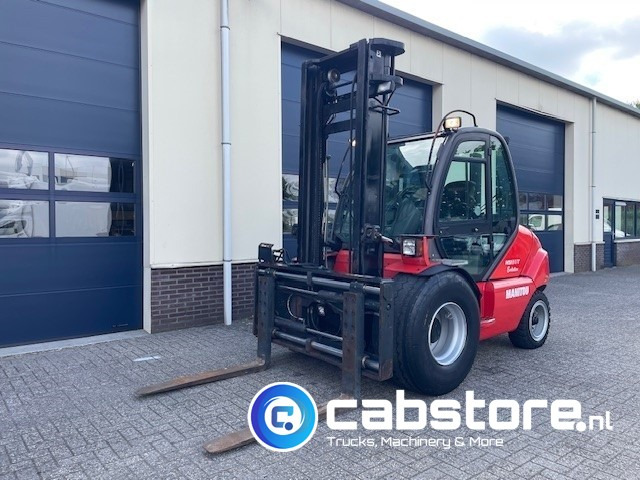 Manitou MSI 50 T Ruwterrein heftruck - Bouwjaar 2012 - Side shift - Vorkverstelling - Duplex - Draaiuren 9387 - Chariot tout terrain: photos 2 Manitou MSI 50 T Ruwterrein heftruck - Bouwjaar 2012 - Side shift - Vorkverstelling - Duplex - Draaiuren 9387 - Chariot tout terrain: photos 2