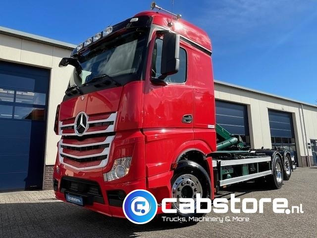 Mercedes-Benz ACTROS 2542 6x2 Euro 6 - HIAB-Multilift 26 Ton's Haakarmsysteem - Containerlift -Bouwjaar 2016 - Km 544.497 - Camion ampliroll: photos 3 Mercedes-Benz ACTROS 2542 6x2 Euro 6 - HIAB-Multilift 26 Ton's Haakarmsysteem - Containerlift -Bouwjaar 2016 - Km 544.497 - Camion ampliroll: photos 3