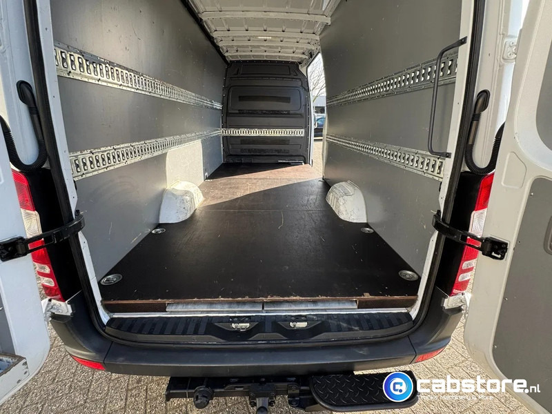 Mercedes-Benz Sprinter 316 CDI L3/H2 316 CDI Euro 5 - L3/H2 - Automaat - Geïntegreerde rijplaten in vloer - Bearlock - Year 2015 - Nieuwe banden - Fourgon utilitaire: photos 4 Mercedes-Benz Sprinter 316 CDI L3/H2 316 CDI Euro 5 - L3/H2 - Automaat - Geïntegreerde rijplaten in vloer - Bearlock - Year 2015 - Nieuwe banden - Fourgon utilitaire: photos 4
