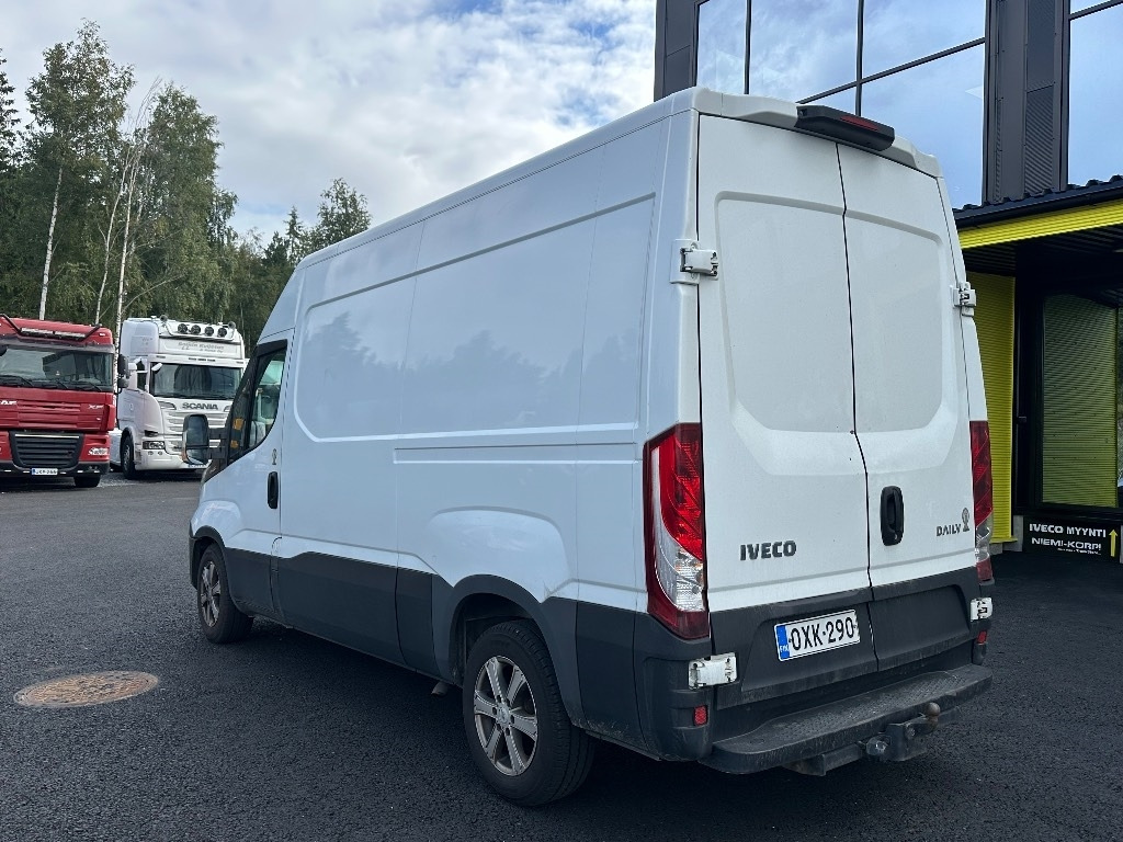 Iveco Daily 35S13 10m3 - Fourgon utilitaire: photos 4 Iveco Daily 35S13 10m3 - Fourgon utilitaire: photos 4