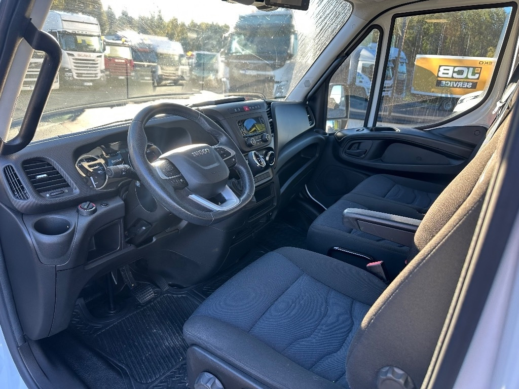 Fourgon utilitaire Iveco Daily 35S14 CNG A8 Huom! 6hlö PAKETTIAUTO: photos 9 Fourgon utilitaire Iveco Daily 35S14 CNG A8 Huom! 6hlö PAKETTIAUTO: photos 9