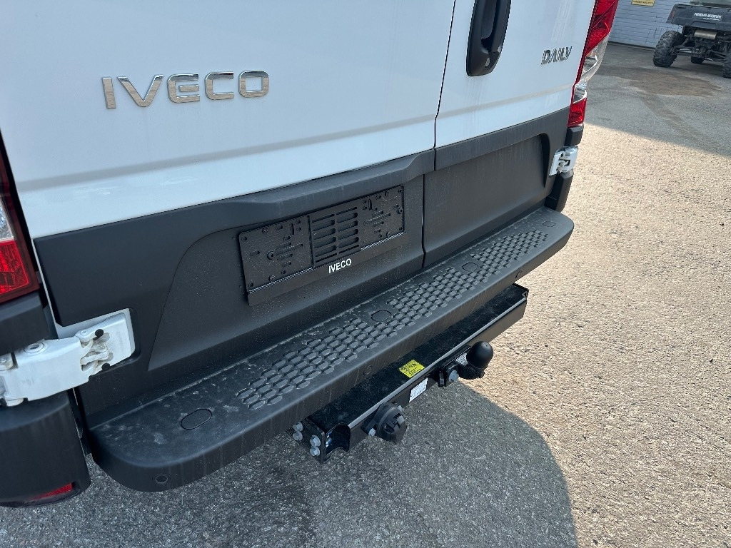 Iveco Daily 35S16A8 16m3 - Fourgon utilitaire: photos 5 Iveco Daily 35S16A8 16m3 - Fourgon utilitaire: photos 5