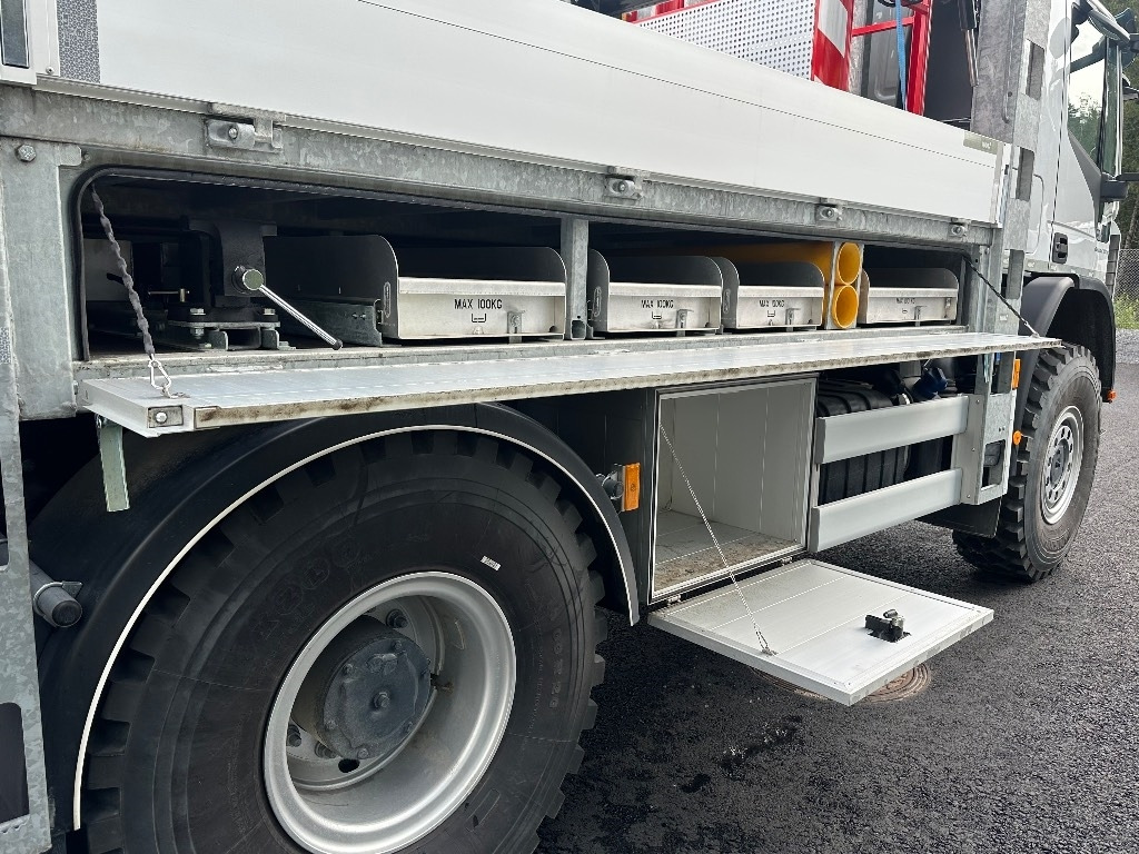 Crédit-bail de Iveco Eurocargo ML150E28 4x4 sähkölaitos varustein Iveco Eurocargo ML150E28 4x4 sähkölaitos varustein: photos 19 Crédit-bail de Iveco Eurocargo ML150E28 4x4 sähkölaitos varustein Iveco Eurocargo ML150E28 4x4 sähkölaitos varustein: photos 19