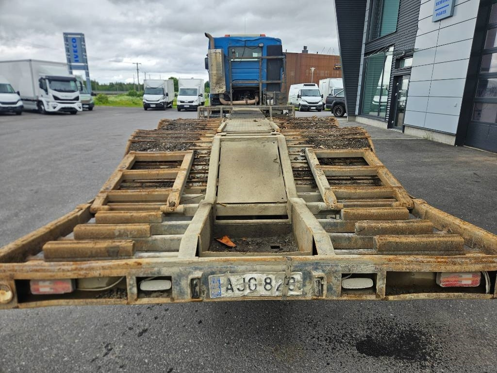 Sisu E12 8x2 - Camion grumier: photos 5 Sisu E12 8x2 - Camion grumier: photos 5