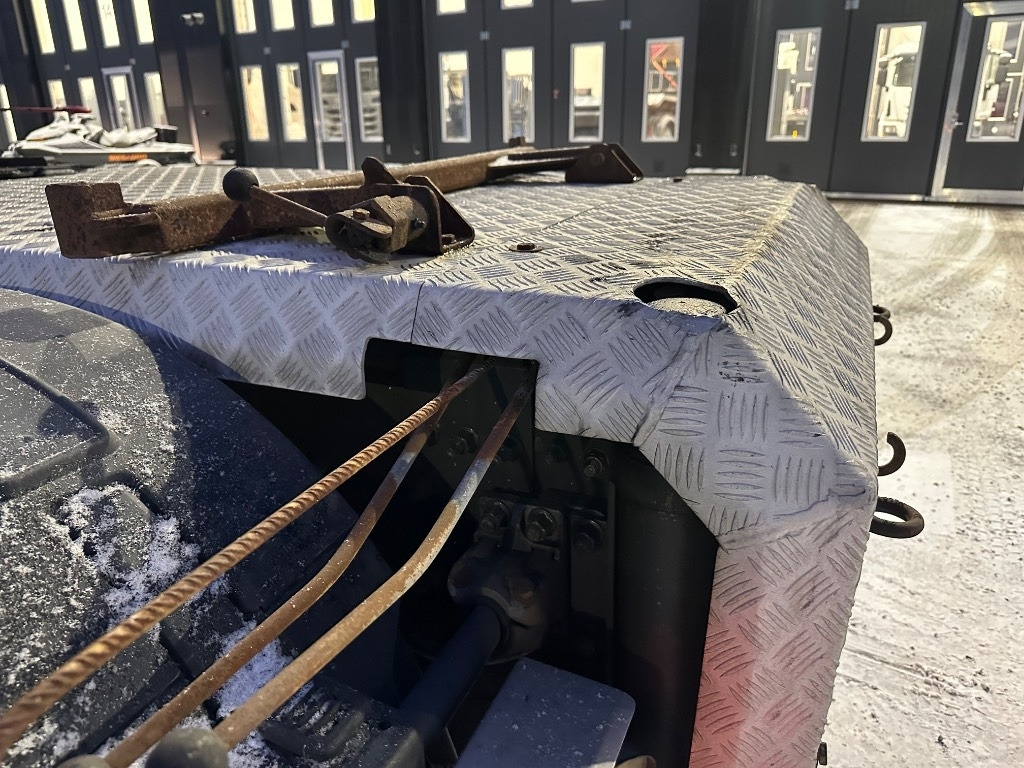 Volvo FH16 600 8x4*4 - Tracteur routier: photos 4 Volvo FH16 600 8x4*4 - Tracteur routier: photos 4