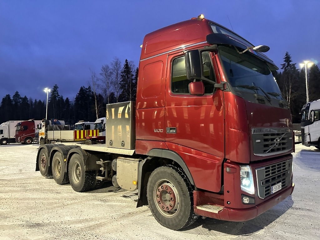 Volvo FH16 600 8x4*4 - Tracteur routier: photos 2 Volvo FH16 600 8x4*4 - Tracteur routier: photos 2