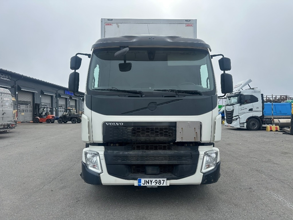 Volvo FE 320 - Camion fourgon: photos 3 Volvo FE 320 - Camion fourgon: photos 3
