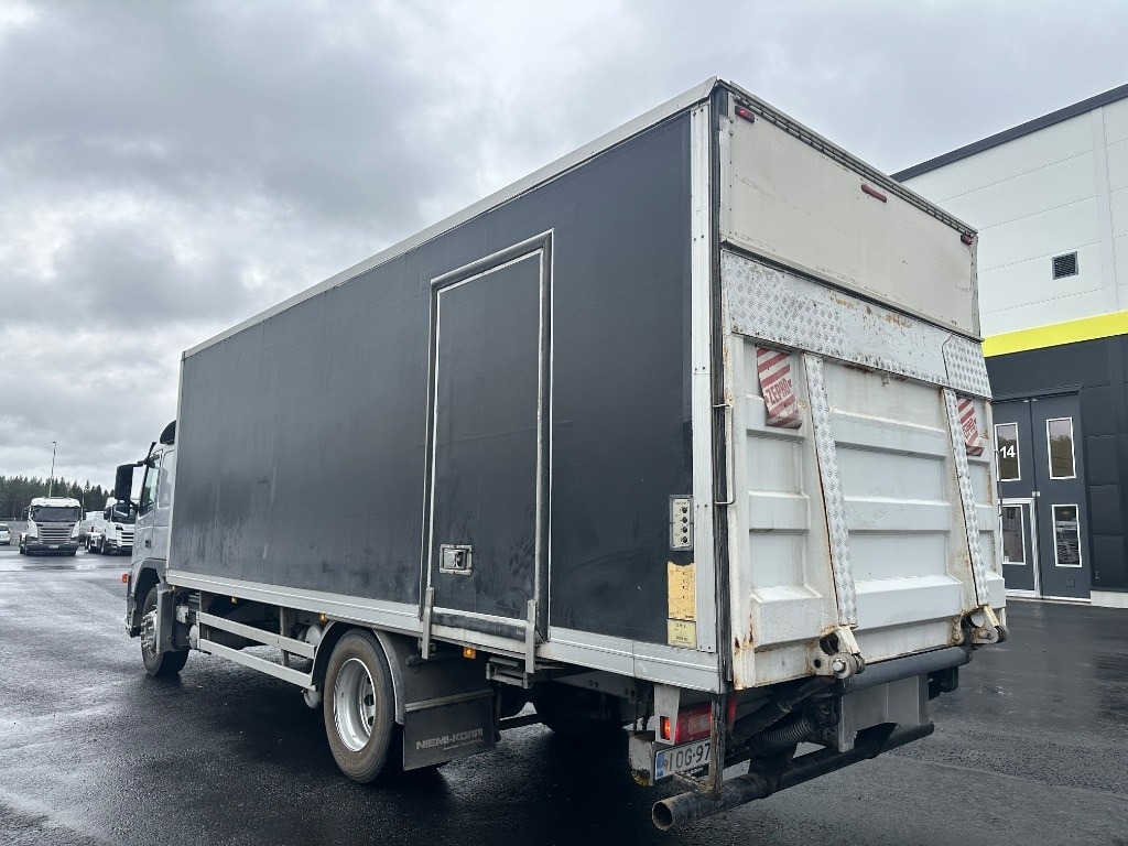 Volvo FM9 300 4x2 - Camion fourgon: photos 4 Volvo FM9 300 4x2 - Camion fourgon: photos 4