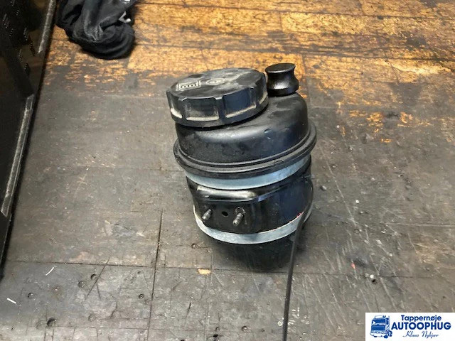 DAF Servo beholder – DAF 2312827 - Commande de gouvernail pour Camion: photos 2 DAF Servo beholder – DAF 2312827 - Commande de gouvernail pour Camion: photos 2