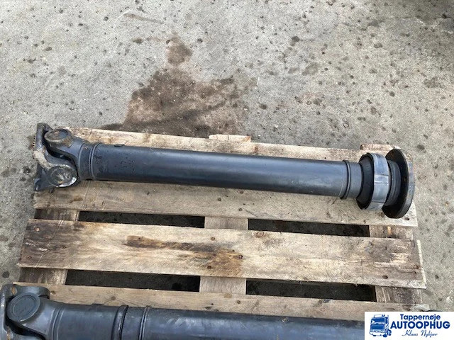 Scania Propeller shaft – Scania P502 - Essieu et pièces pour Camion: photos 2 Scania Propeller shaft – Scania P502 - Essieu et pièces pour Camion: photos 2