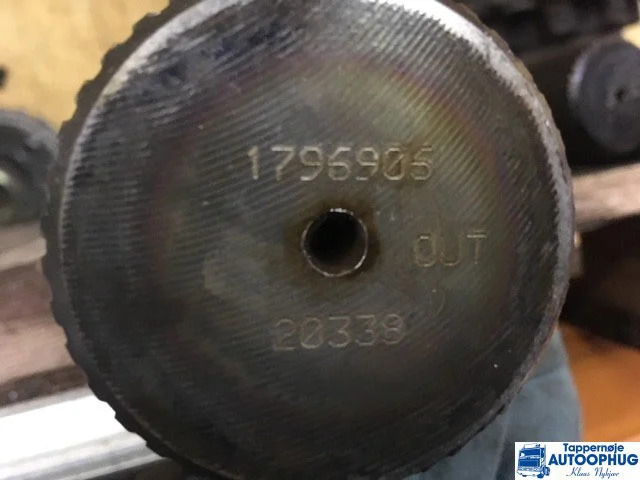 Scania R885 stikaksel P/N: 1796906 / 1796908 - Différentiel pour Camion: photos 1 Scania R885 stikaksel P/N: 1796906 / 1796908 - Différentiel pour Camion: photos 1
