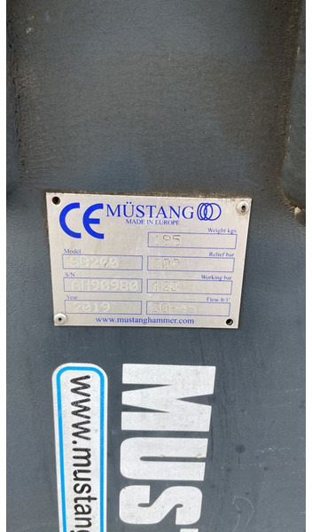 Mustang SB 200 - Marteau hydraulique pour Engins de chantier: photos 5 Mustang SB 200 - Marteau hydraulique pour Engins de chantier: photos 5
