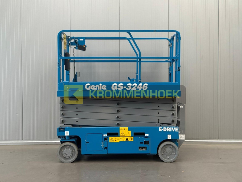 Genie GS 3246 Demo - Nacelle ciseaux: photos 1 Genie GS 3246 Demo - Nacelle ciseaux: photos 1