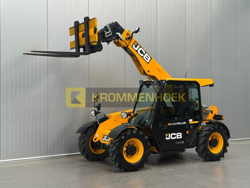 JCB 525-60 Agri plus - Chariot télescopique: photos 2 JCB 525-60 Agri plus - Chariot télescopique: photos 2