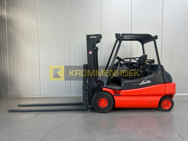 Linde E 30 - Chariot élévateur électrique: photos 1 Linde E 30 - Chariot élévateur électrique: photos 1