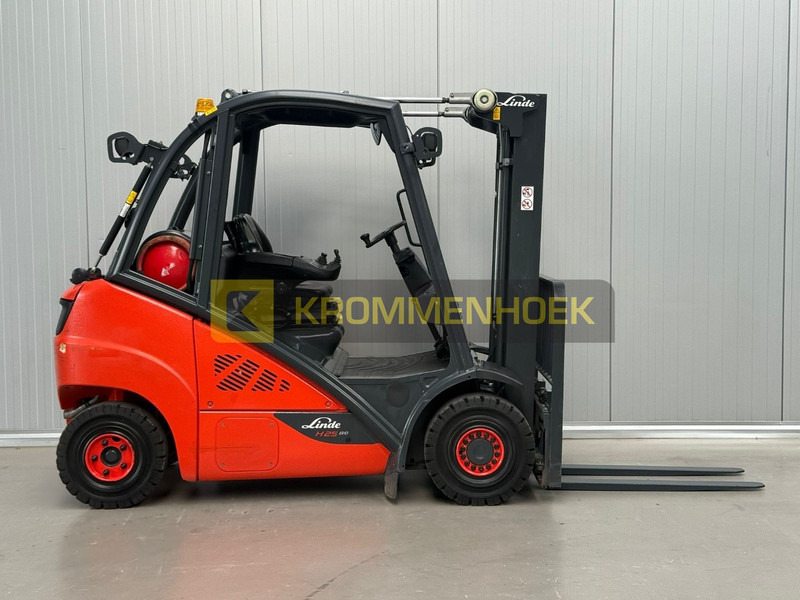 Linde H 25 T - Chariot élévateur à gaz: photos 5 Linde H 25 T - Chariot élévateur à gaz: photos 5