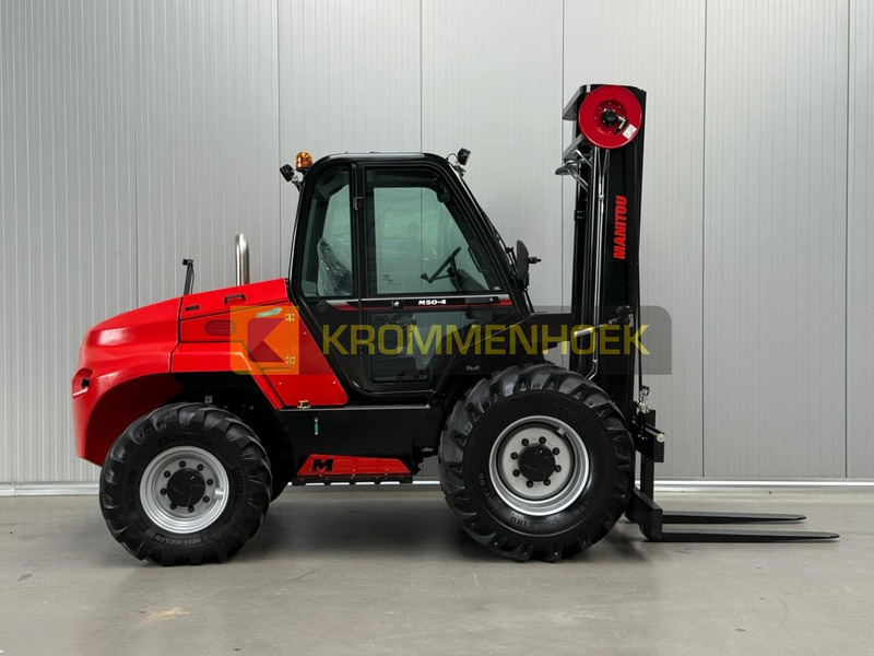 Manitou M50-4 D ST5 S1 EU - Chariot élévateur diesel: photos 5 Manitou M50-4 D ST5 S1 EU - Chariot élévateur diesel: photos 5