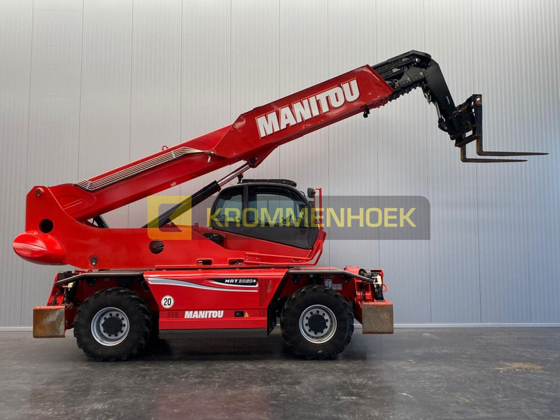Manitou MRT 3050 Privilege Plus - Chariot télescopique: photos 5 Manitou MRT 3050 Privilege Plus - Chariot télescopique: photos 5