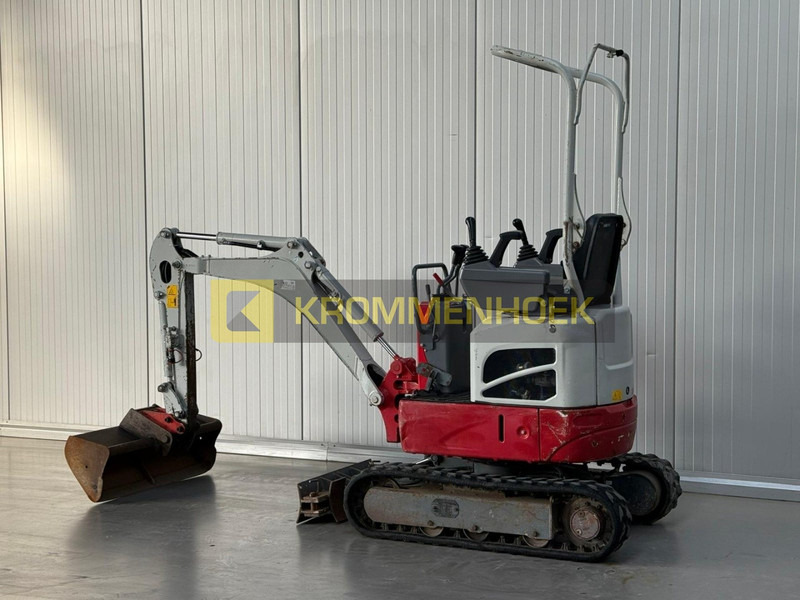 Takeuchi TB 210 R - Mini pelle: photos 3 Takeuchi TB 210 R - Mini pelle: photos 3