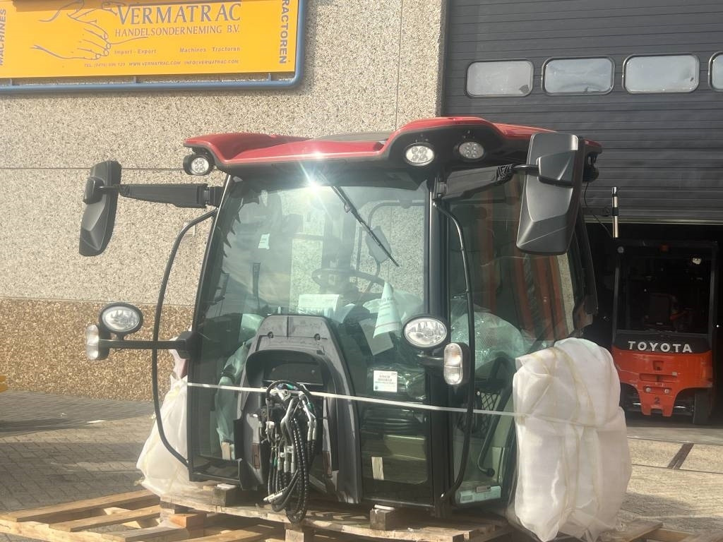 Case MAXXUM / PUMA - Cabine pour Machine agricole: photos 1 Case MAXXUM / PUMA - Cabine pour Machine agricole: photos 1