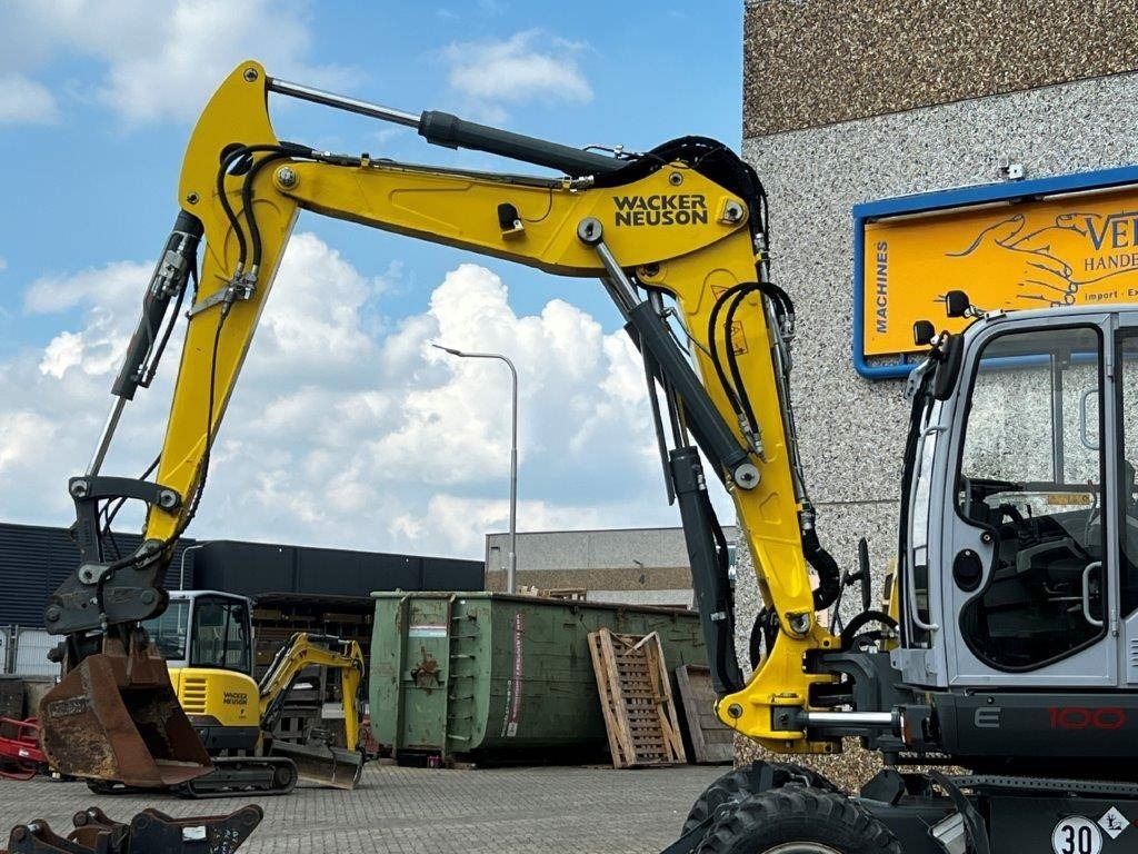 Wacker Neuson EW100 – 1376 hours – 2019!! - Pelle sur pneus: photos 4 Wacker Neuson EW100 – 1376 hours – 2019!! - Pelle sur pneus: photos 4