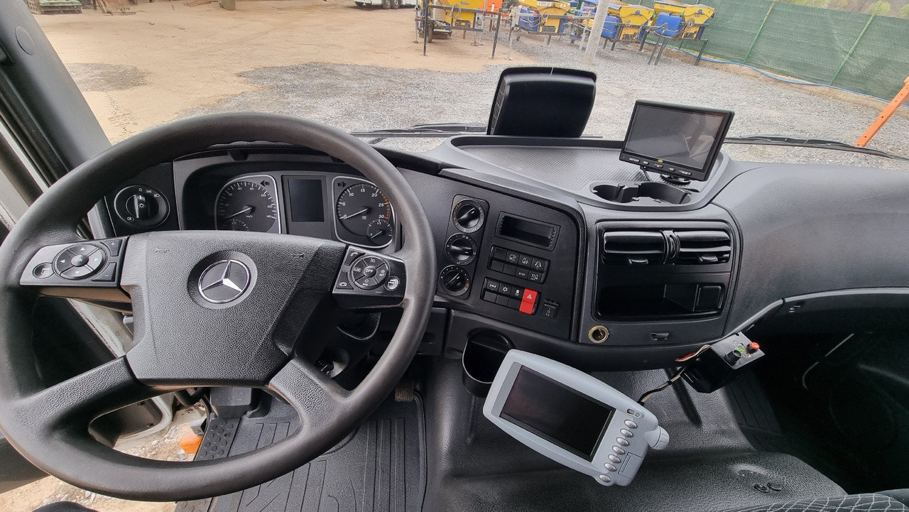 Mercedes Benz ATEGO 1524 - Benne à ordures ménagères: photos 5 Mercedes Benz ATEGO 1524 - Benne à ordures ménagères: photos 5