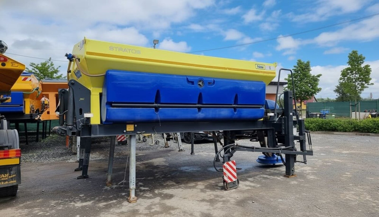 SCHMIDT Stratos Nido B70-42 - Epandeur de sable pour Epandeur de sable: photos 2 SCHMIDT Stratos Nido B70-42 - Epandeur de sable pour Epandeur de sable: photos 2