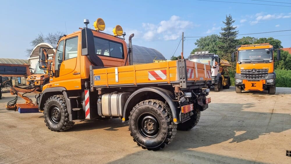 MERCEDES-BENZ Unimog U300 - Véhicule de voirie/ Spécial: photos 5 MERCEDES-BENZ Unimog U300 - Véhicule de voirie/ Spécial: photos 5