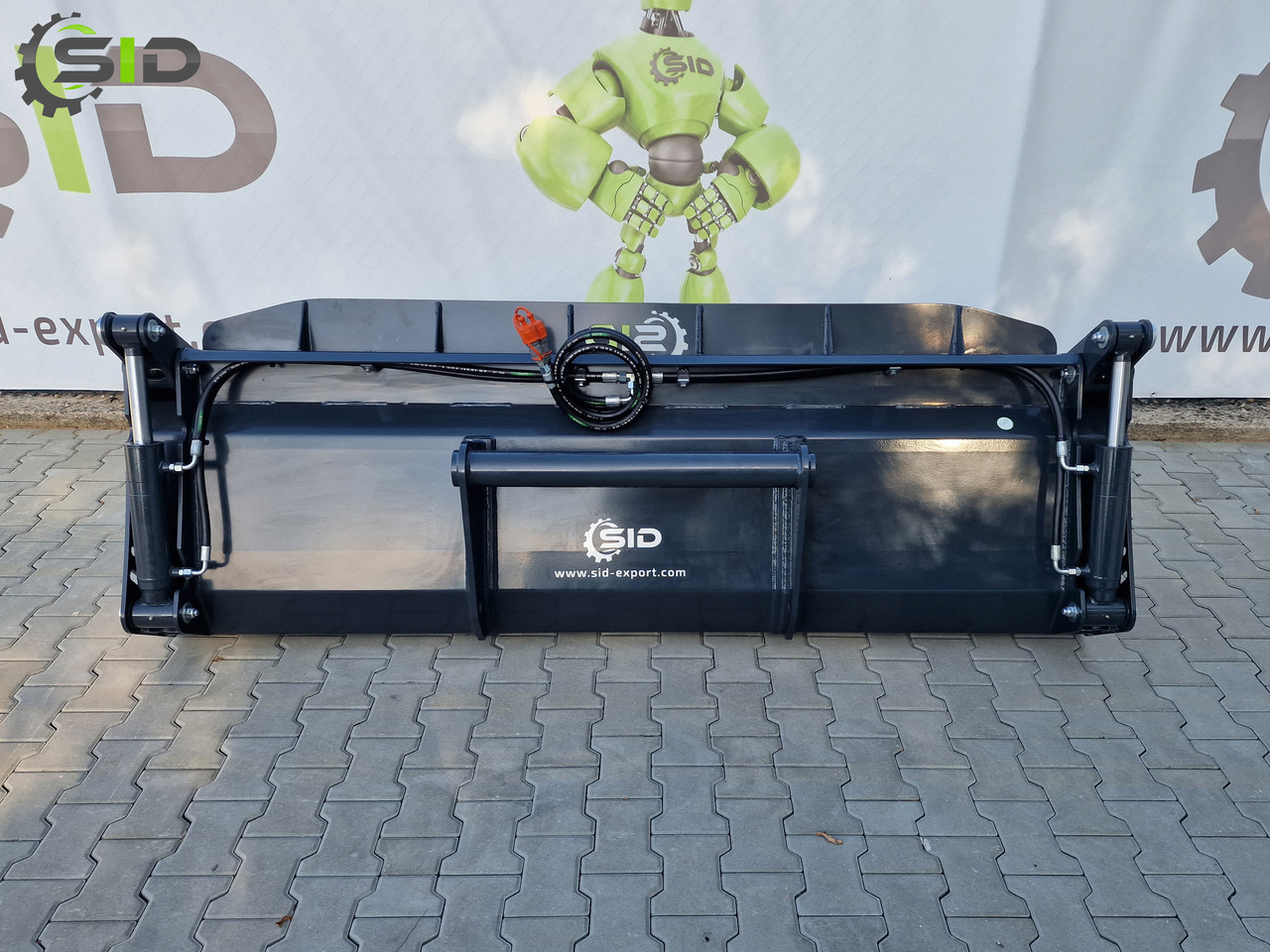 SID Klappschaufel 4in1 / Godet 4en1 multifonction / 4in1 multipurpose bucket 1,4 m - Godet pour chargeur pour Engins de chantier: photos 4 SID Klappschaufel 4in1 / Godet 4en1 multifonction / 4in1 multipurpose bucket 1,4 m - Godet pour chargeur pour Engins de chantier: photos 4
