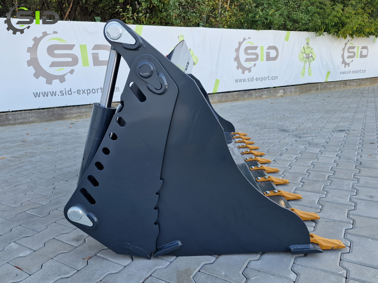 SID Klappschaufel 4in1 / Godet 4en1 multifonction / 4in1 multipurpose bucket 1,4 m - Godet pour chargeur pour Engins de chantier: photos 2 SID Klappschaufel 4in1 / Godet 4en1 multifonction / 4in1 multipurpose bucket 1,4 m - Godet pour chargeur pour Engins de chantier: photos 2