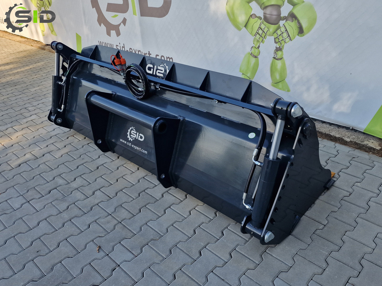SID Klappschaufel 4in1 / Godet 4en1 multifonction / 4in1 multipurpose bucket 1,4 m - Godet pour chargeur pour Engins de chantier: photos 5 SID Klappschaufel 4in1 / Godet 4en1 multifonction / 4in1 multipurpose bucket 1,4 m - Godet pour chargeur pour Engins de chantier: photos 5