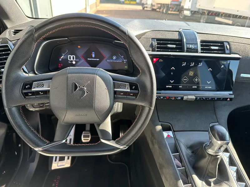 DS Ds 7 Crossback DS PERFORMANCE LINE, 71DKM, ALCANTARA, VIRTUAL COCKPIT, LMV - SUV: photos 5 DS Ds 7 Crossback DS PERFORMANCE LINE, 71DKM, ALCANTARA, VIRTUAL COCKPIT, LMV - SUV: photos 5