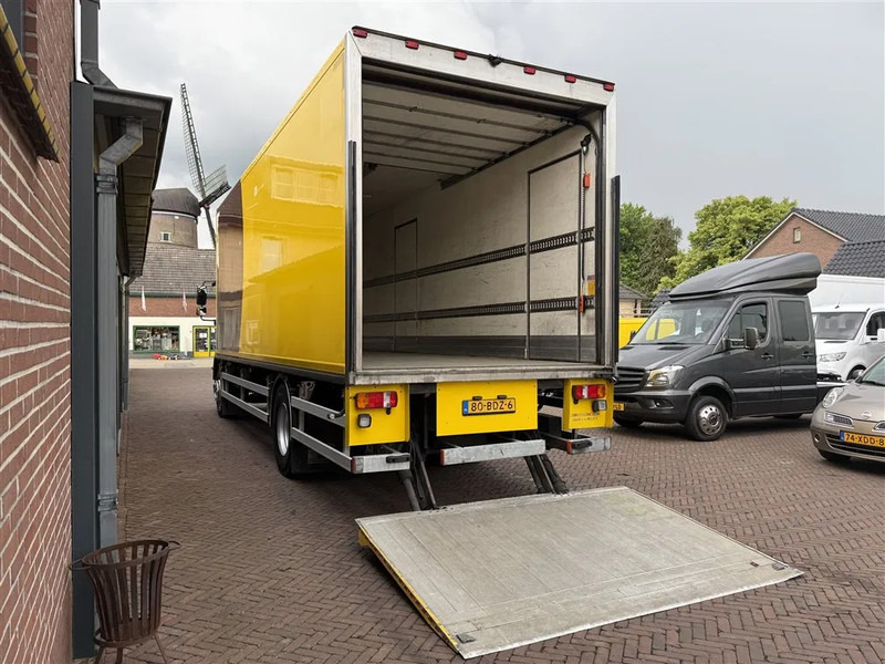 MAN TGM 18.250 Euro 6 Carr Sup 750 Cam Lbw 2 Ton Loadcap 10 Ton Cam - Camion isothermique: photos 5 MAN TGM 18.250 Euro 6 Carr Sup 750 Cam Lbw 2 Ton Loadcap 10 Ton Cam - Camion isothermique: photos 5