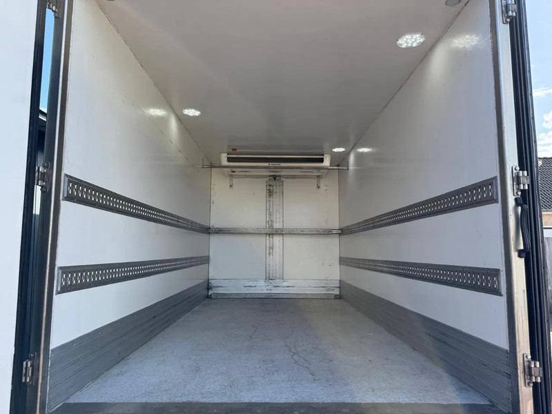 Iveco Daily 40C18 3.0 180PK Aut. Clixtar Be trekker Koeler 2655 KG Laadvm. 3 Zits CVO - Tracteur routier: photos 5 Iveco Daily 40C18 3.0 180PK Aut. Clixtar Be trekker Koeler 2655 KG Laadvm. 3 Zits CVO - Tracteur routier: photos 5