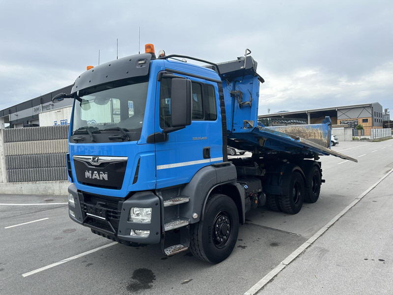 Camion benne MAN TGS 26.460: photos 16