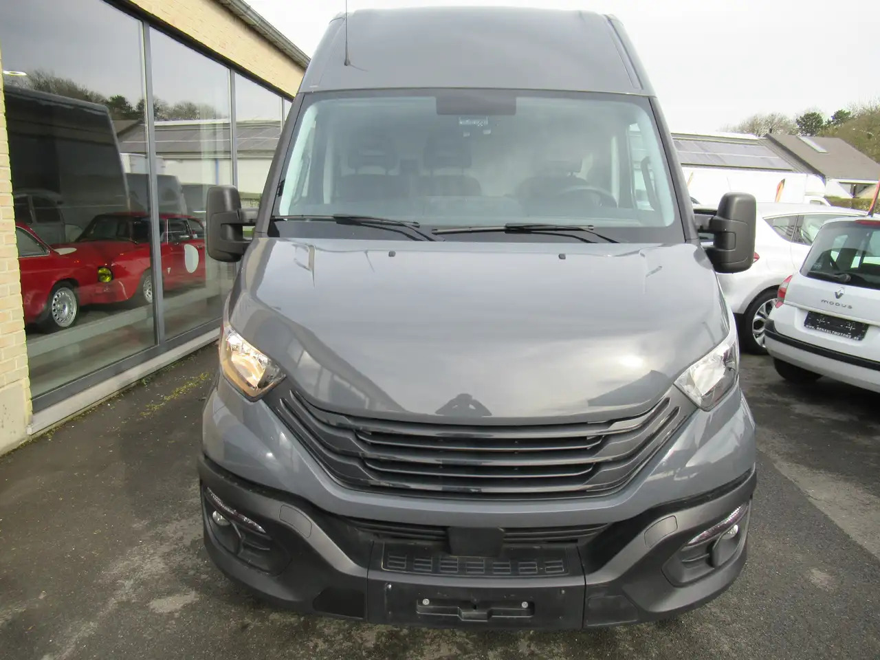 Iveco Daily L3h2 clim 23000€+tva/btw - Fourgon utilitaire: photos 3 Iveco Daily L3h2 clim 23000€+tva/btw - Fourgon utilitaire: photos 3