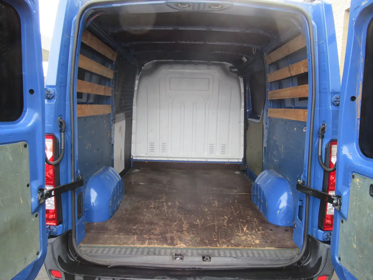 Opel Movano L1H1 - Fourgon utilitaire: photos 5 Opel Movano L1H1 - Fourgon utilitaire: photos 5