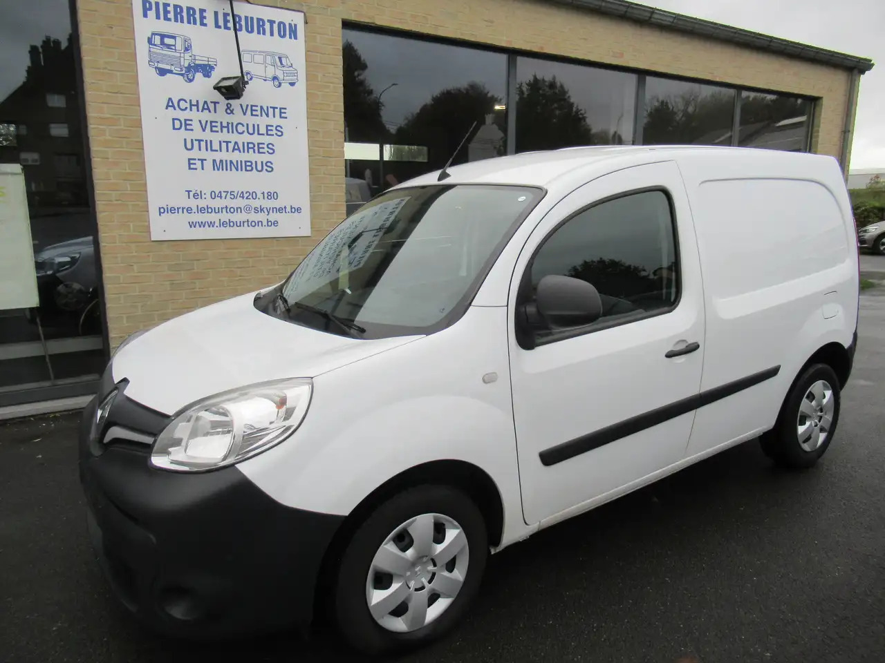 Renault Kangoo 15 DCI GRAND CONFORT CLIM 8250€+TVA/BTW - Fourgonnette: photos 1 Renault Kangoo 15 DCI GRAND CONFORT CLIM 8250€+TVA/BTW - Fourgonnette: photos 1
