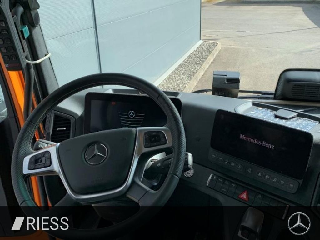 Camion neuf Mercedes-Benz 2551 L Abrollkipper mit HAD, gelenkter liftbarer: photos 10