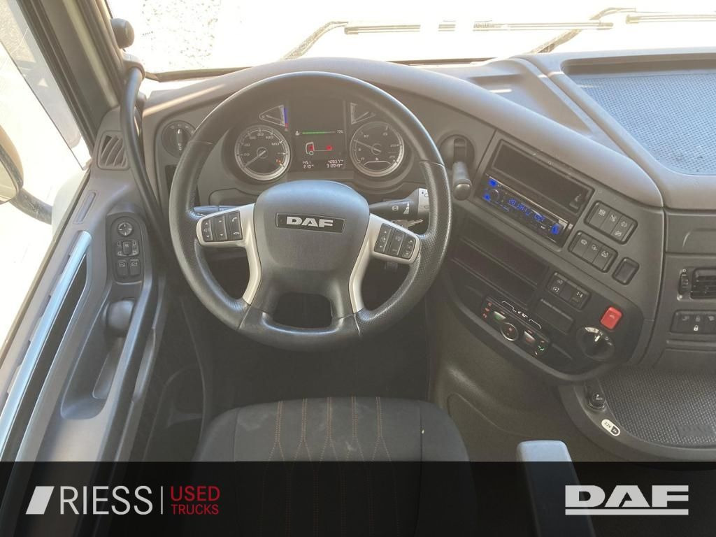 DAF XF 480 FT XF 480 FT SSC Intarder Standklima DAF XF 480 FT SSC Intarder Standklima SpurH LED - Tracteur routier: photos 5 DAF XF 480 FT XF 480 FT SSC Intarder Standklima DAF XF 480 FT SSC Intarder Standklima SpurH LED - Tracteur routier: photos 5