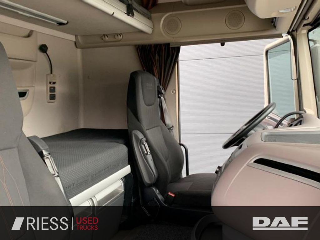 DAF XF 530 FT AUT LED LM SpurH SpurW - Tracteur routier: photos 5 DAF XF 530 FT AUT LED LM SpurH SpurW - Tracteur routier: photos 5