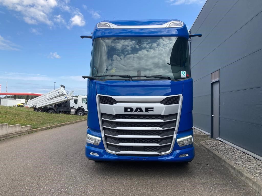 DAF XG 530 FT Alcoa Intarder Standklima Alcoa Kamera - Tracteur routier: photos 5 DAF XG 530 FT Alcoa Intarder Standklima Alcoa Kamera - Tracteur routier: photos 5
