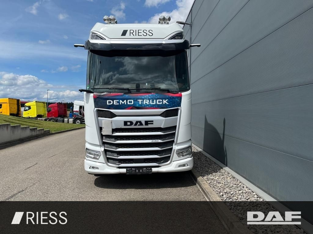 DAF XG+ 530 FT Alcoa Leder Intarder Standklima Hydra DAF XG+ 530 FT Alcoa Leder Intarder Standklima Hydra - Tracteur routier: photos 2 DAF XG+ 530 FT Alcoa Leder Intarder Standklima Hydra DAF XG+ 530 FT Alcoa Leder Intarder Standklima Hydra - Tracteur routier: photos 2